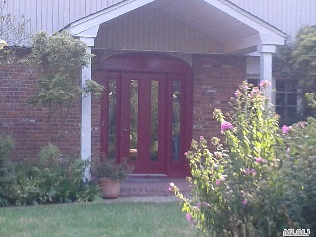 1st image of 8 Bristol Ct
