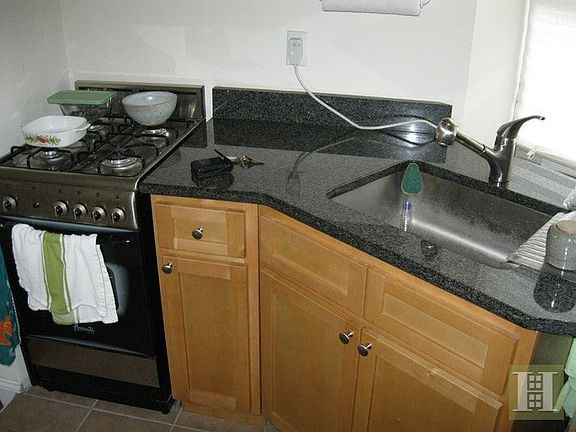 2nd image of 231 Thompson St APT 11
