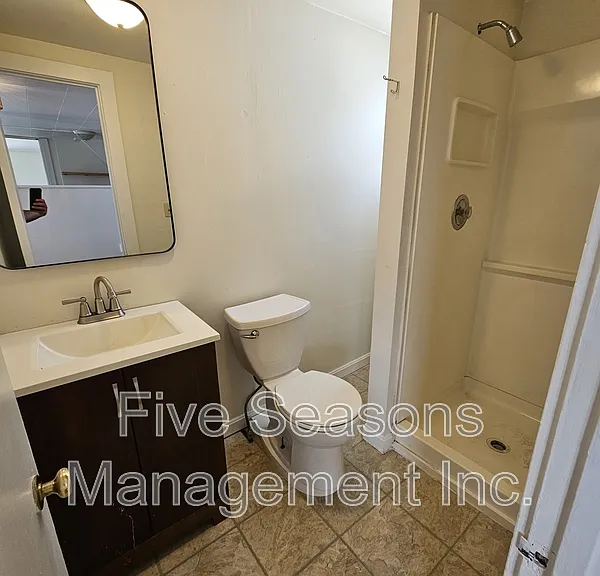 19 Grant St #7 — Photo 11