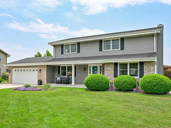 16515 West Melody DRIVE, New Berlin, WI 53151