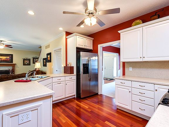 Island style kitchen
