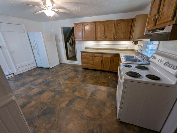 395 Red Mill Rd APT A