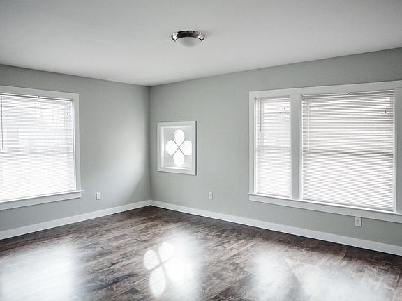 3rd image of 1200 W Franklin Ave APT 8