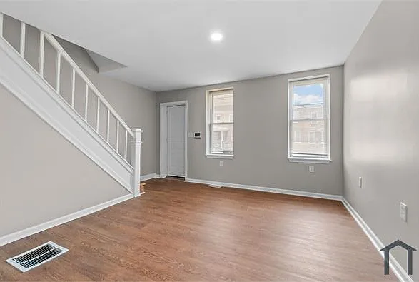 3427 Ravenwood Ave — Photo 9