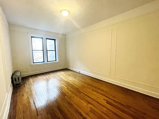 Rented by Vertical Real Estate LLC | media 10