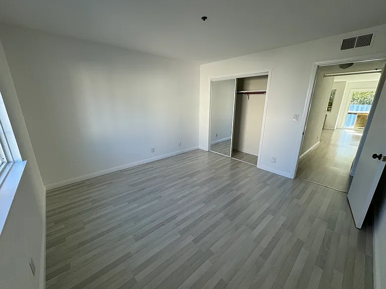 1012 San Gabriel Cir #404 — Photo 5