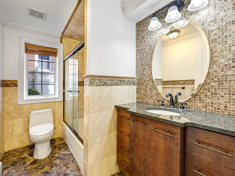 2132 Linwood Ave #C — Photo 12