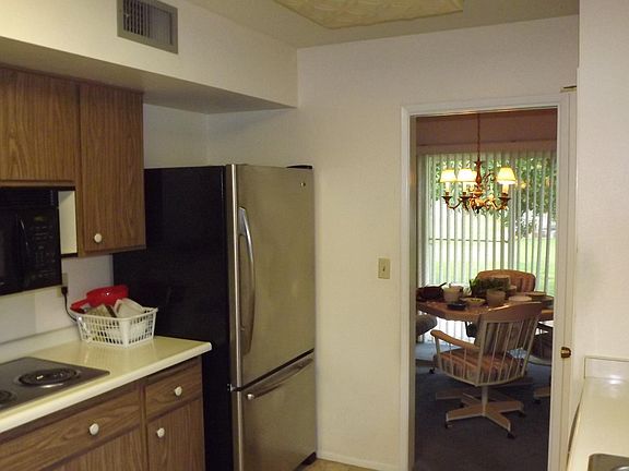 4th image of 10792 W Cinnebar Ave