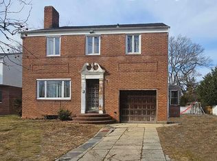 770 W Broadway, Woodmere, NY 11598