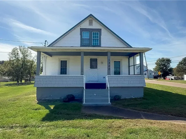 1300 23rd St, Vienna, WV 26105