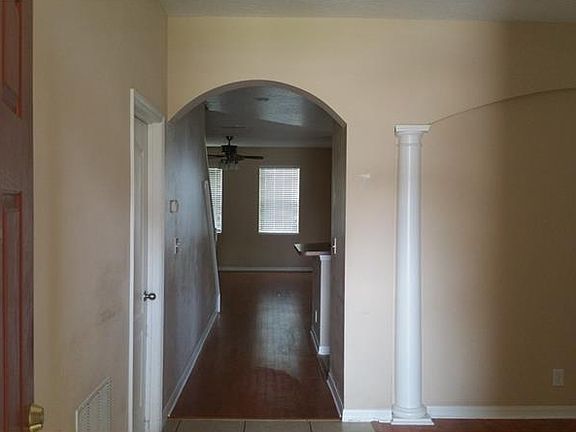 2nd image of 2807 Whistlewood Dr