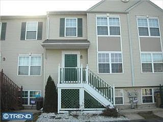 2nd image of 16 Highland Way