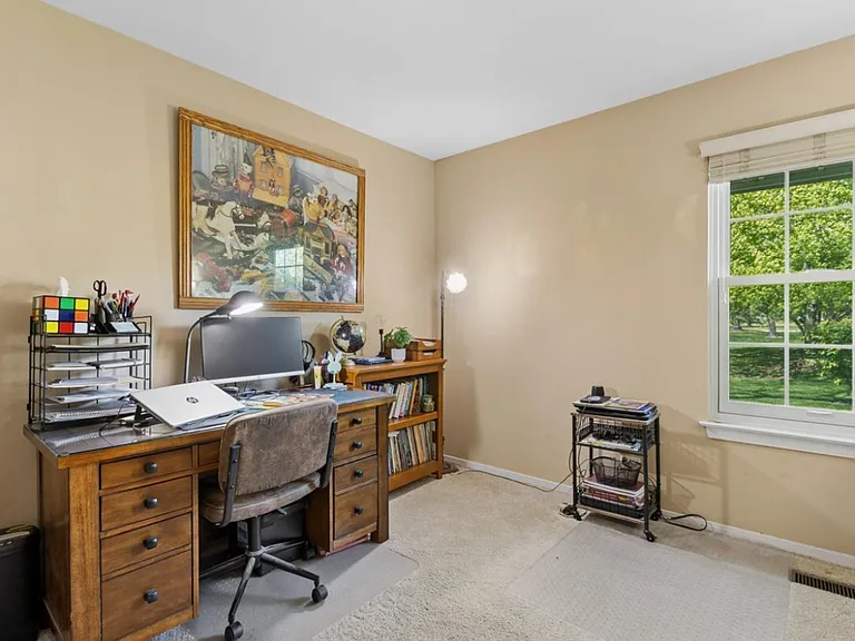 1230 S Wellington Ct — Photo 5