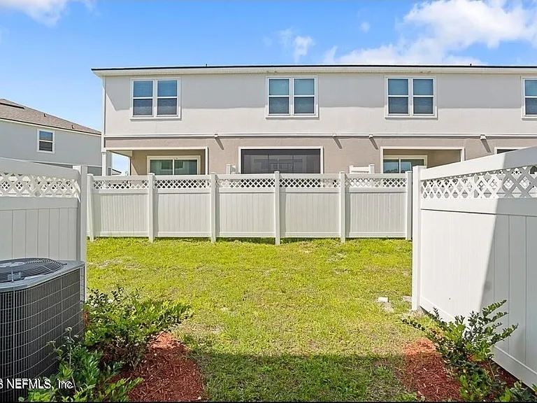 592 Running Woods St — Photo 18