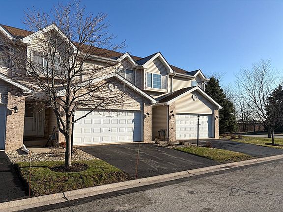 3rd image of 5226 Southwick Ct #F