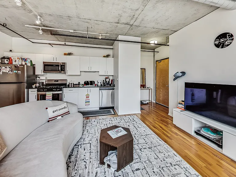 700 W Van Buren St #1010 — Photo 10