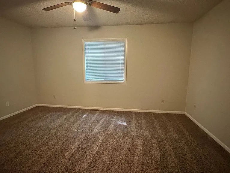 214 Candlebrook Dr — Photo 15