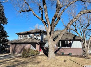 2223 N 100th St, Omaha, NE 68134