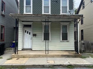15 Moravian St, Lebanon, PA 17042
