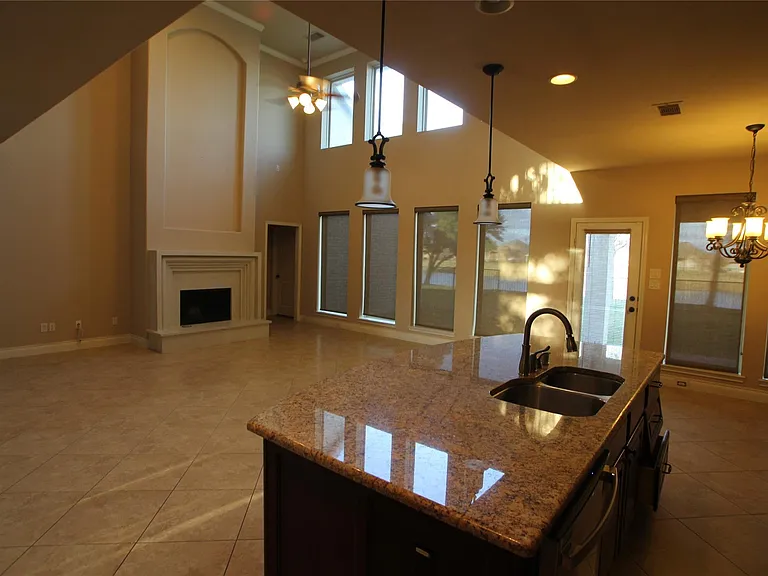 1995 Biscayne Lake Dr — Photo 8