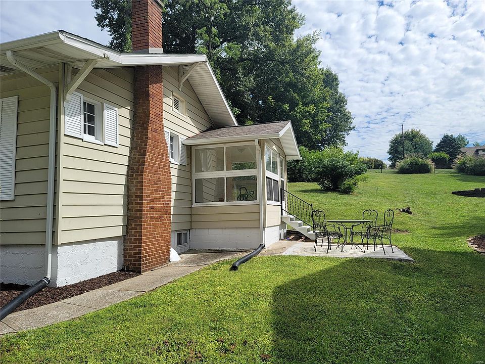 10 Davis Pl, Collinsville, IL 62234 Zillow