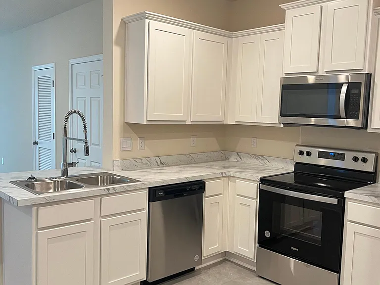 870 Observatory Pkwy — Photo 5