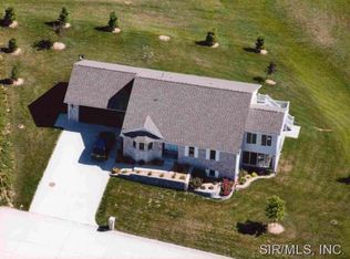 733 Ridge Rd, Waterloo, IL 62298