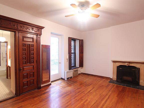 5th image of 124 W 80th St APT 4