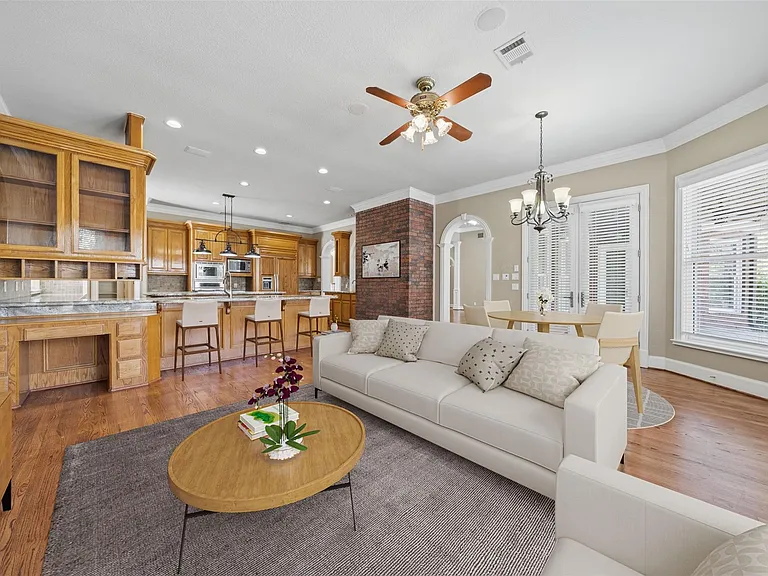 13714 Gainesway Dr — Photo 16