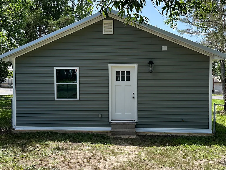 2436 Stillwell Ave — Photo 9