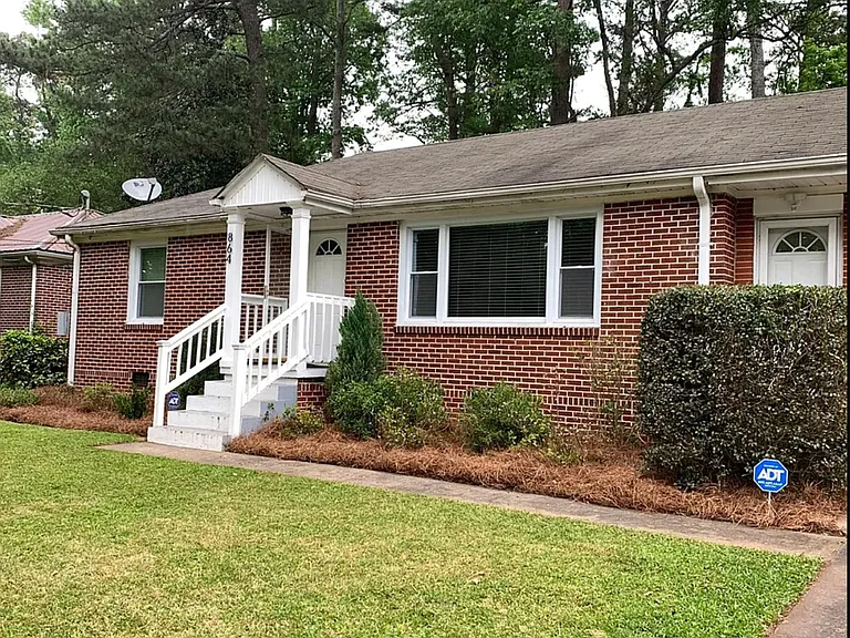 864 Shadowridge Dr — Photo 1