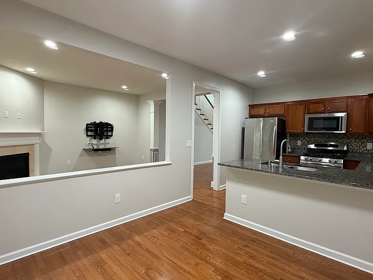 281 Sterling Dr — Photo 11