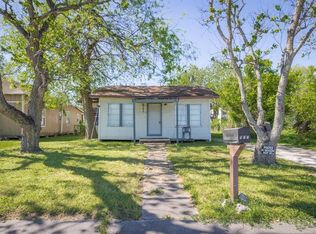 911 W Broad St, Freeport, TX 77541