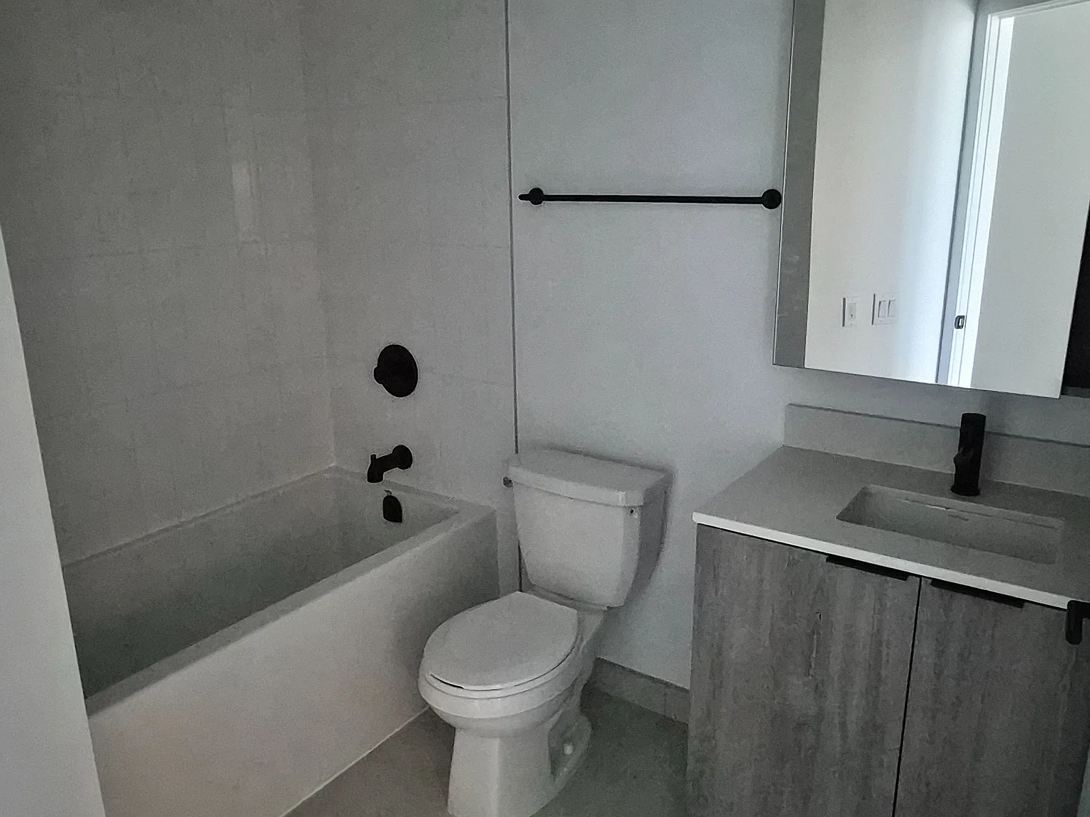 1 bed, $2,250 — Photo 3