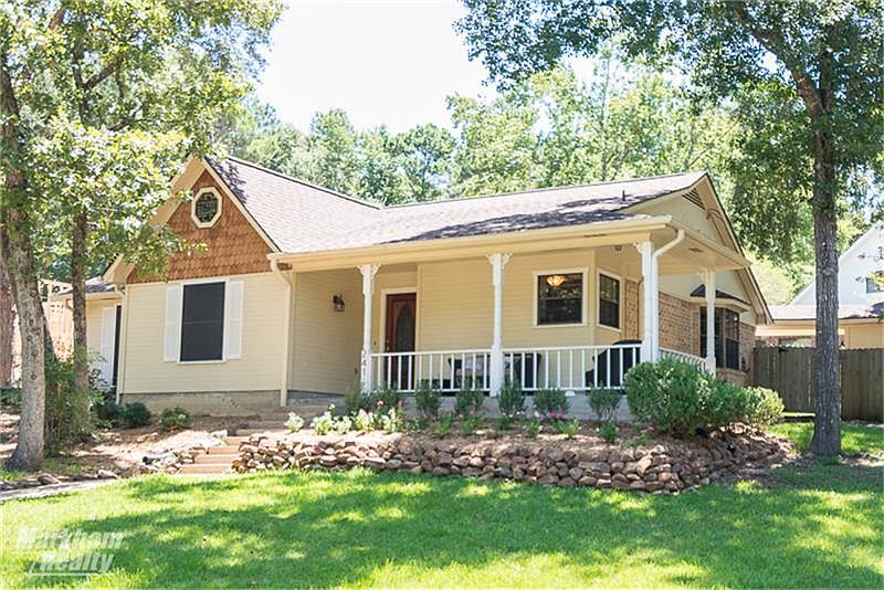 1st image of 241 Evergreen Dr