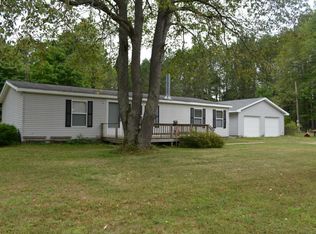 687 N Lakola Rd, Leroy, MI 49655