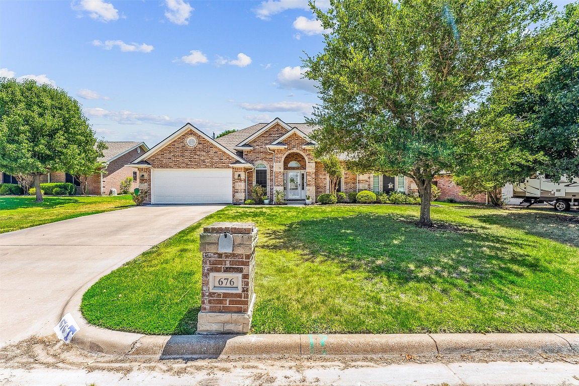 676 St, Stephenville, TX 76401 Zillow