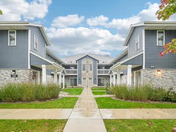410 W Aspen DRIVE #3, Oak Creek, WI 53154