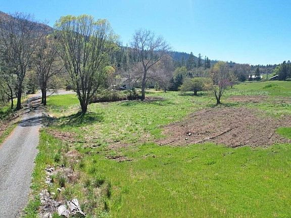 5th image of 7255 Upper Applegate Rd