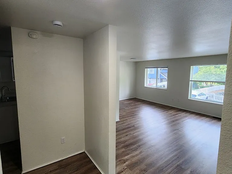1307 NW Slate Ln #102 — Photo 46