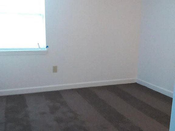 4th image of 1001 Marion Manor Dr #2B-2Ba-827Sqft