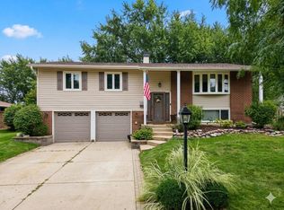 4155 Hudson Dr, Hoffman Estates, IL 60192
