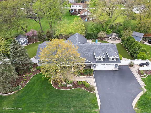 2nd image of 5820 Blackstone Ave