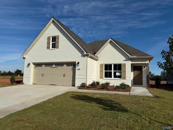 109 Magnolia Hill Ave, Toney, AL 35773
