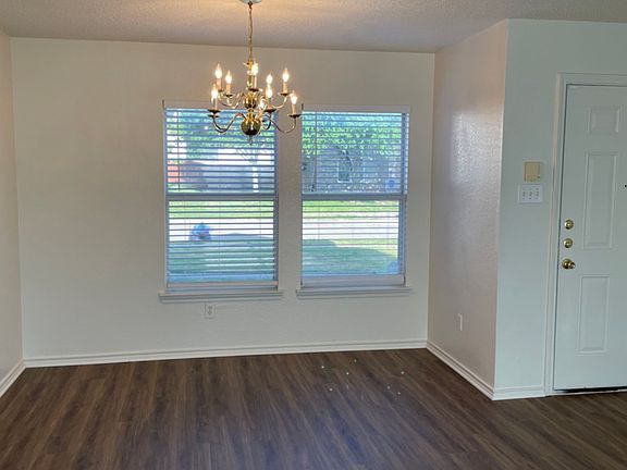 3rd image of 1208 Nutting St