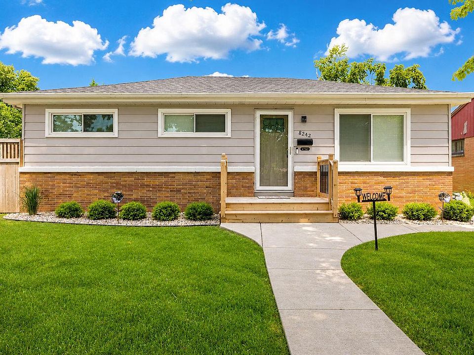 1st image of 8242 W Luscher AVENUE