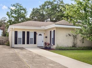 620 E Niagara Cir, Terrytown, LA 70056