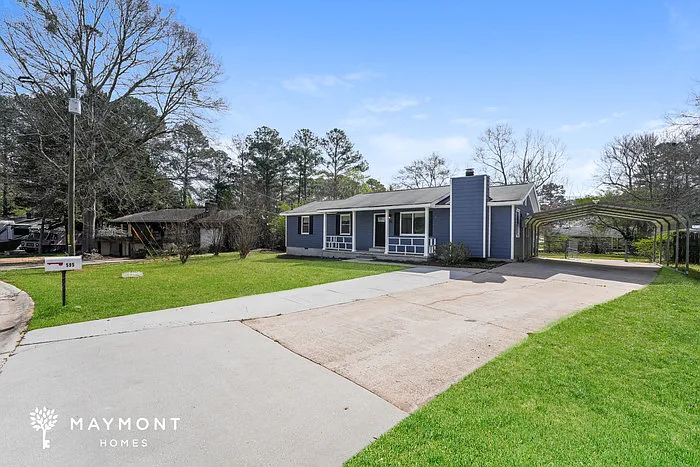595 Lakeridge Cir SE — Photo 3