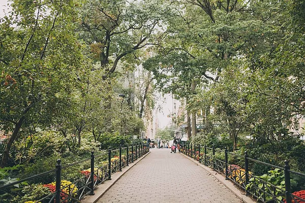 Rented by REAL New York | media 7