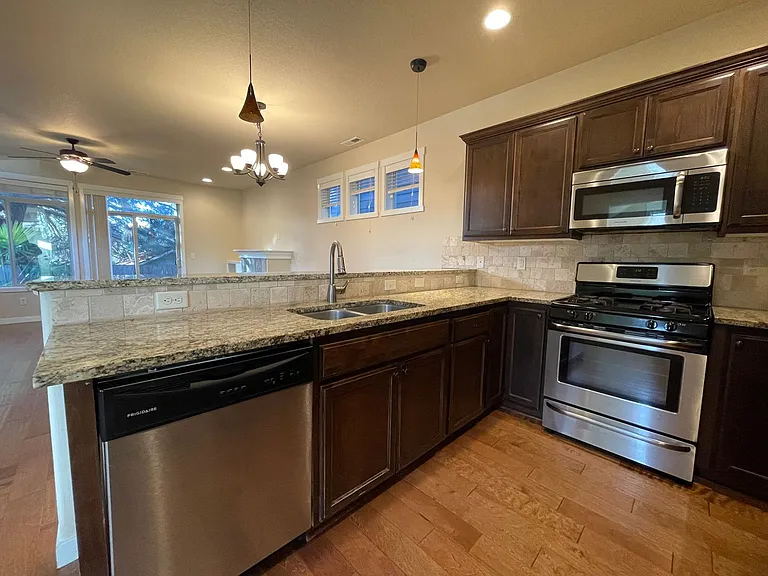 5783 SW Remington Dr — Photo 9